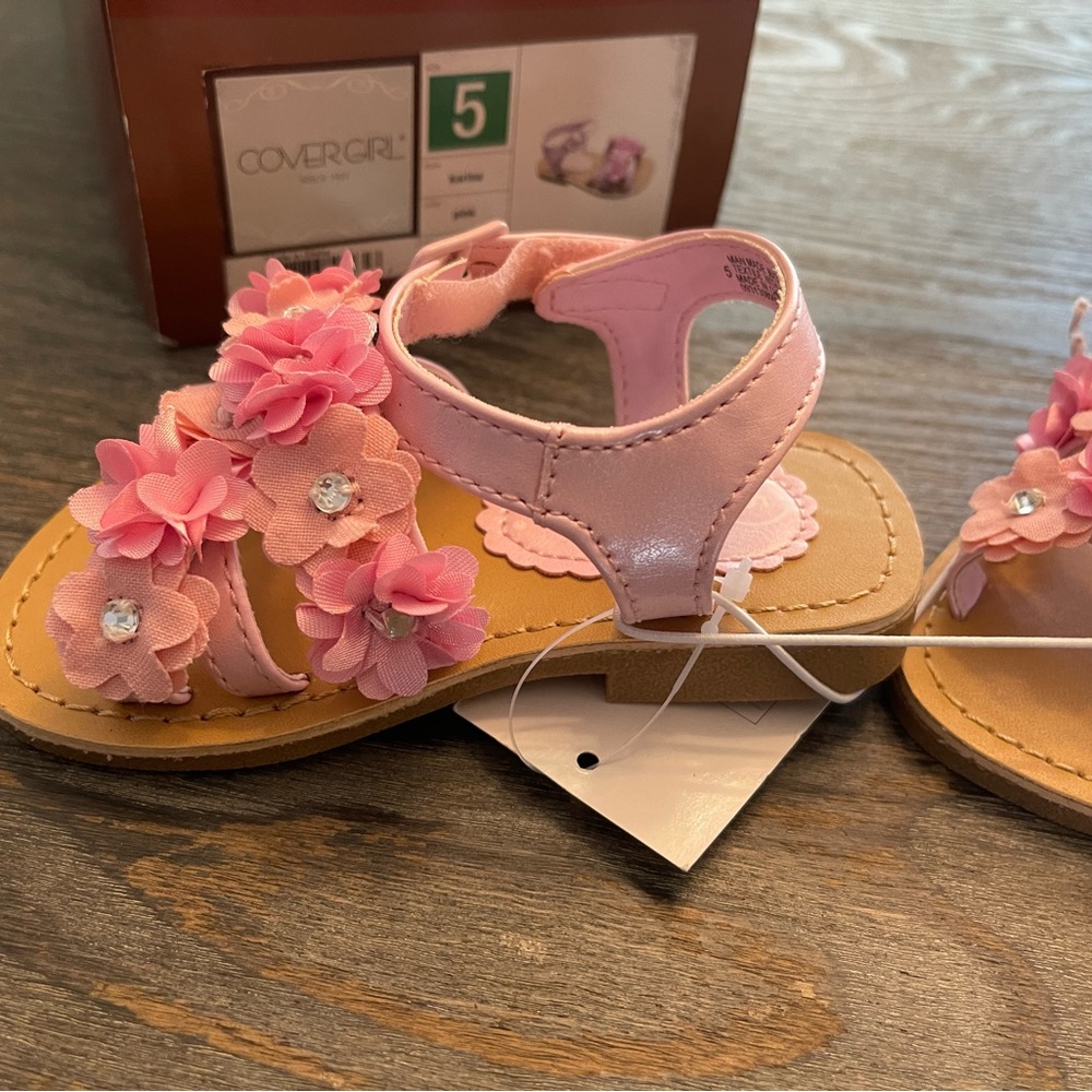 Pretty - Picture 2 of 4